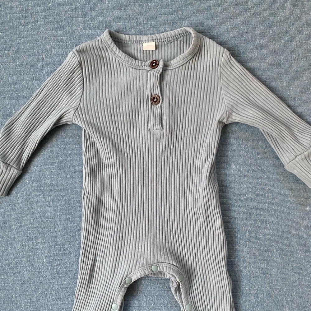 Blue ribbed jumpsuit, size 0-3 months
